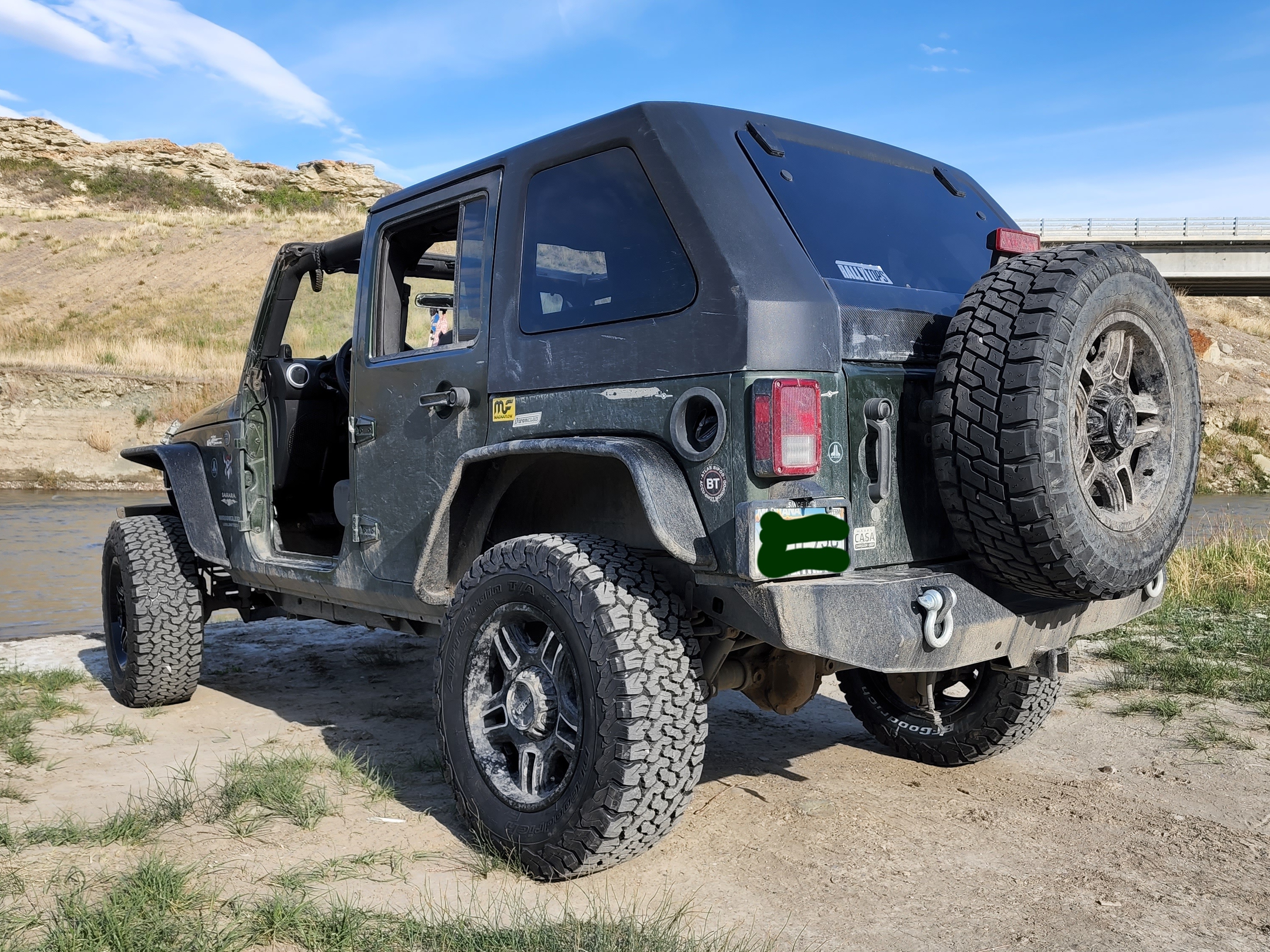 How to Tend to Your Jeep Wrangler Hard Top When it Snows