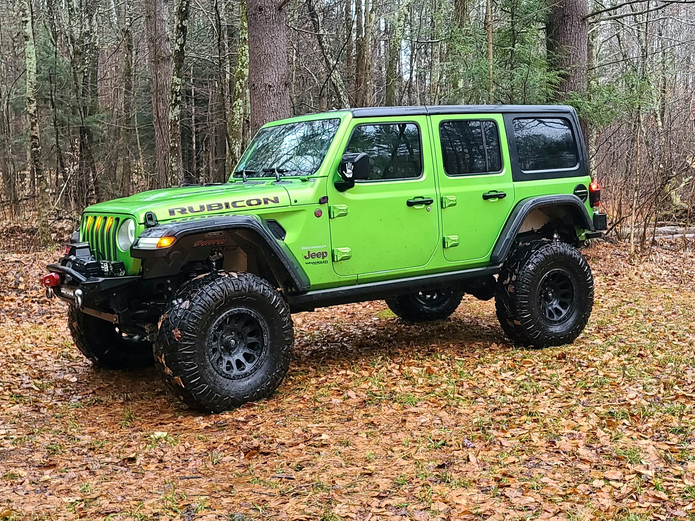Causes of Suspension Wobble in Lifted Jeeps