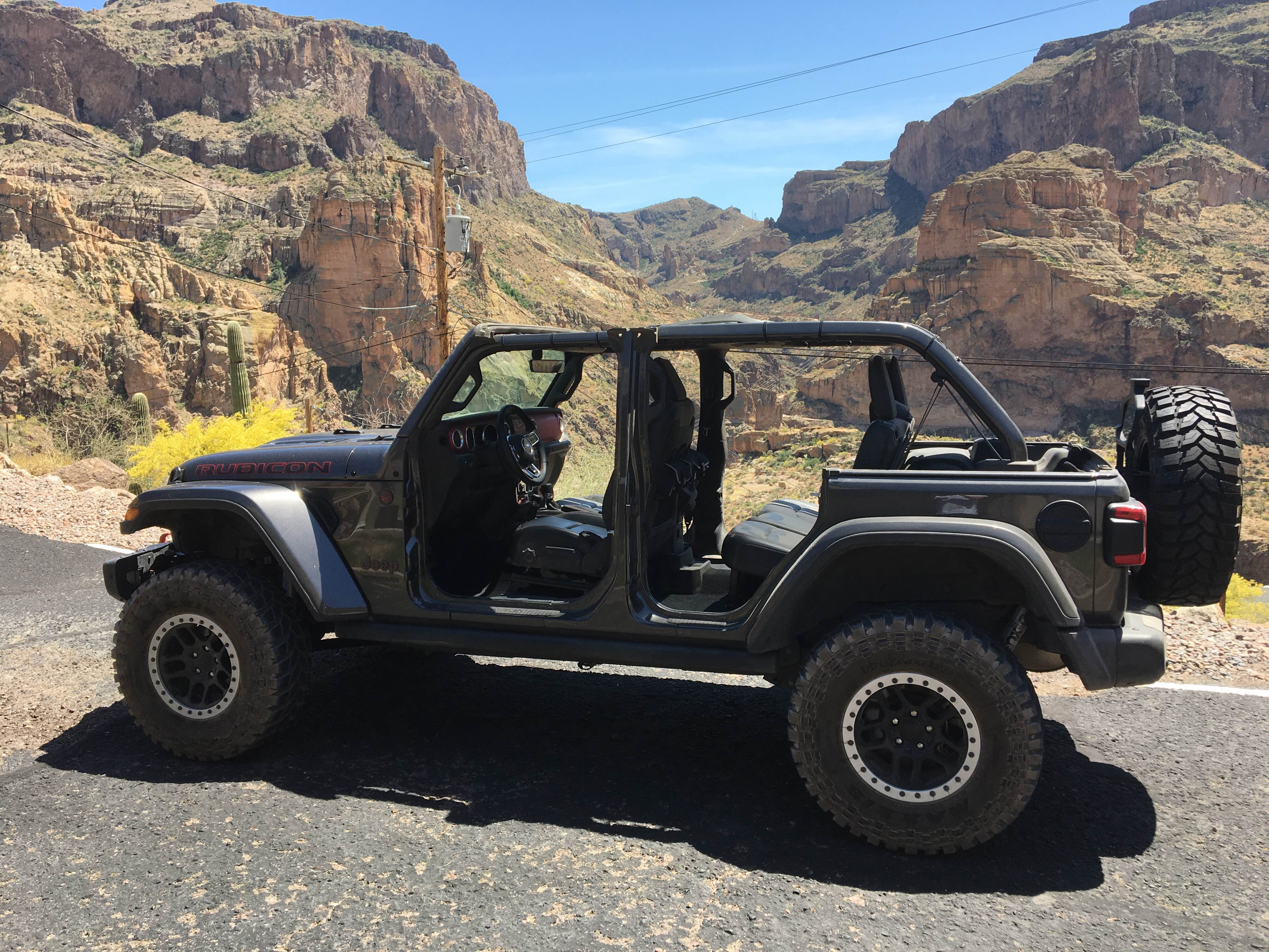 Pros & Cons of Wrangler Hard Tops vs Soft Tops