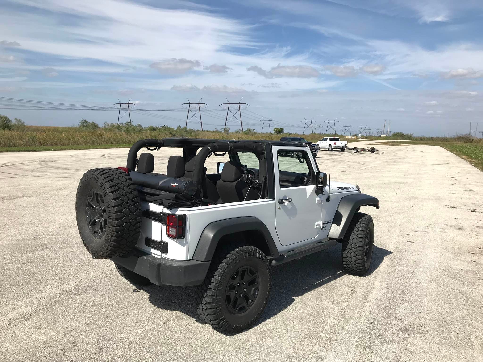 Get your Jeep Packed up with Rightline Gear Storage Bags