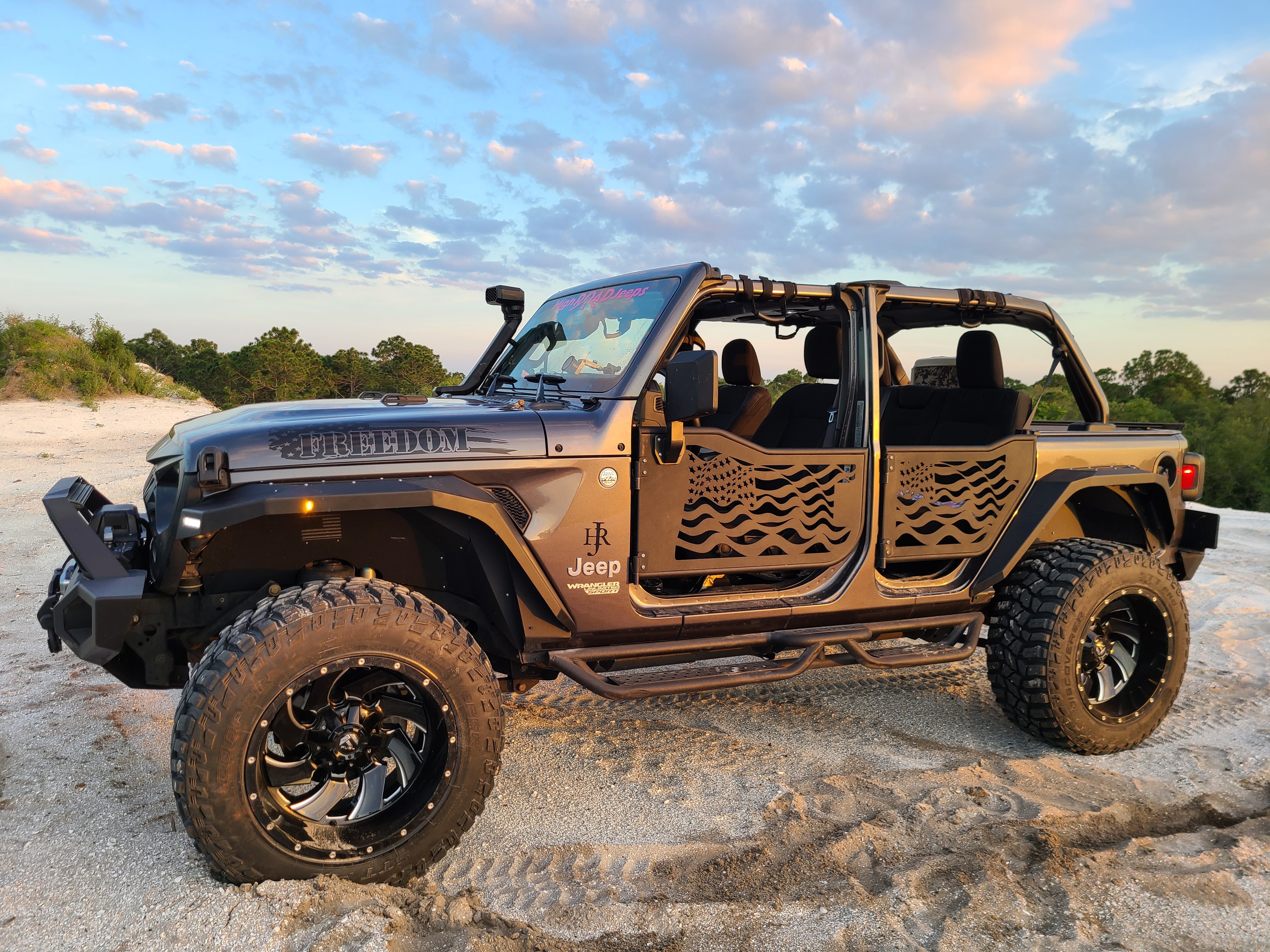 Are Jeep JL Fender Flares with Integrated Lighting Worth the Upgrade?