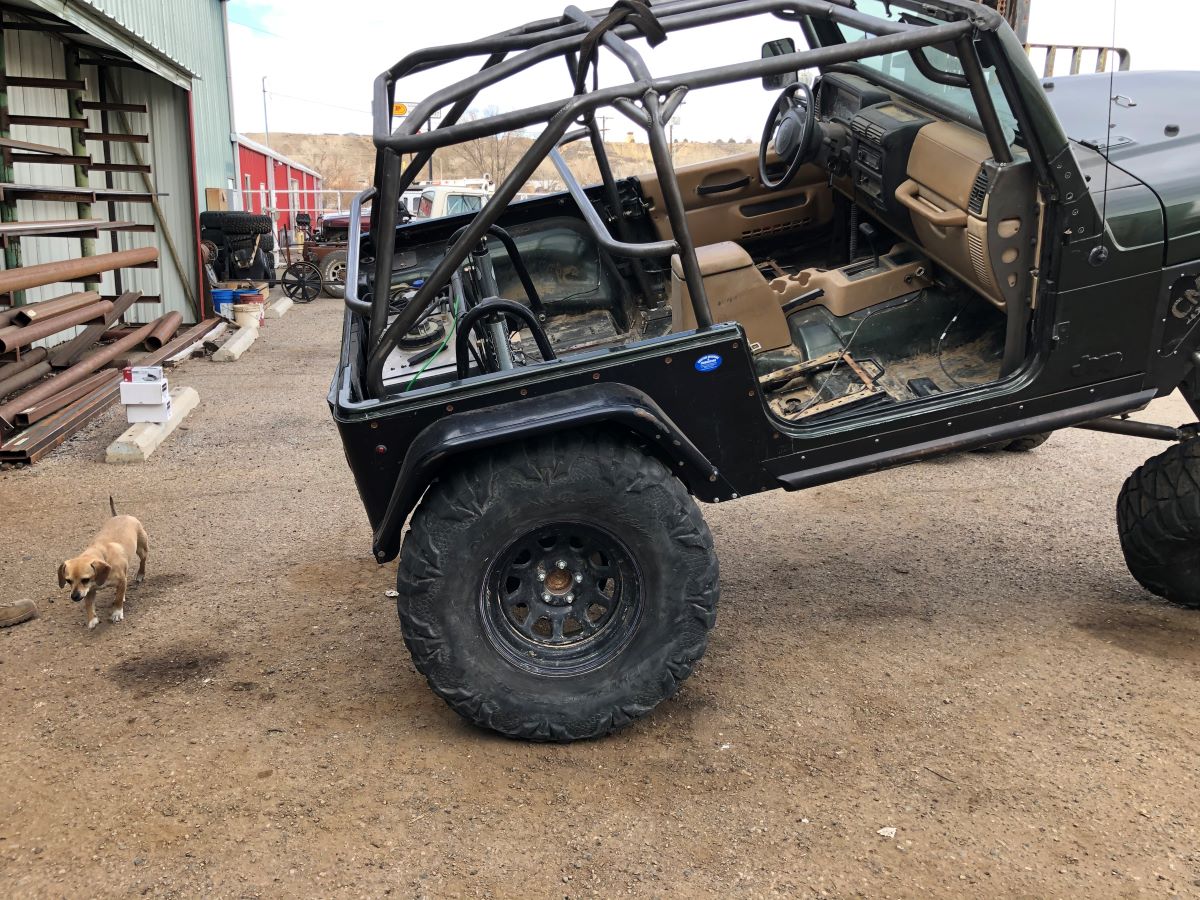 Why Roll Bars and Cages Are Essential for Off-Road Safety