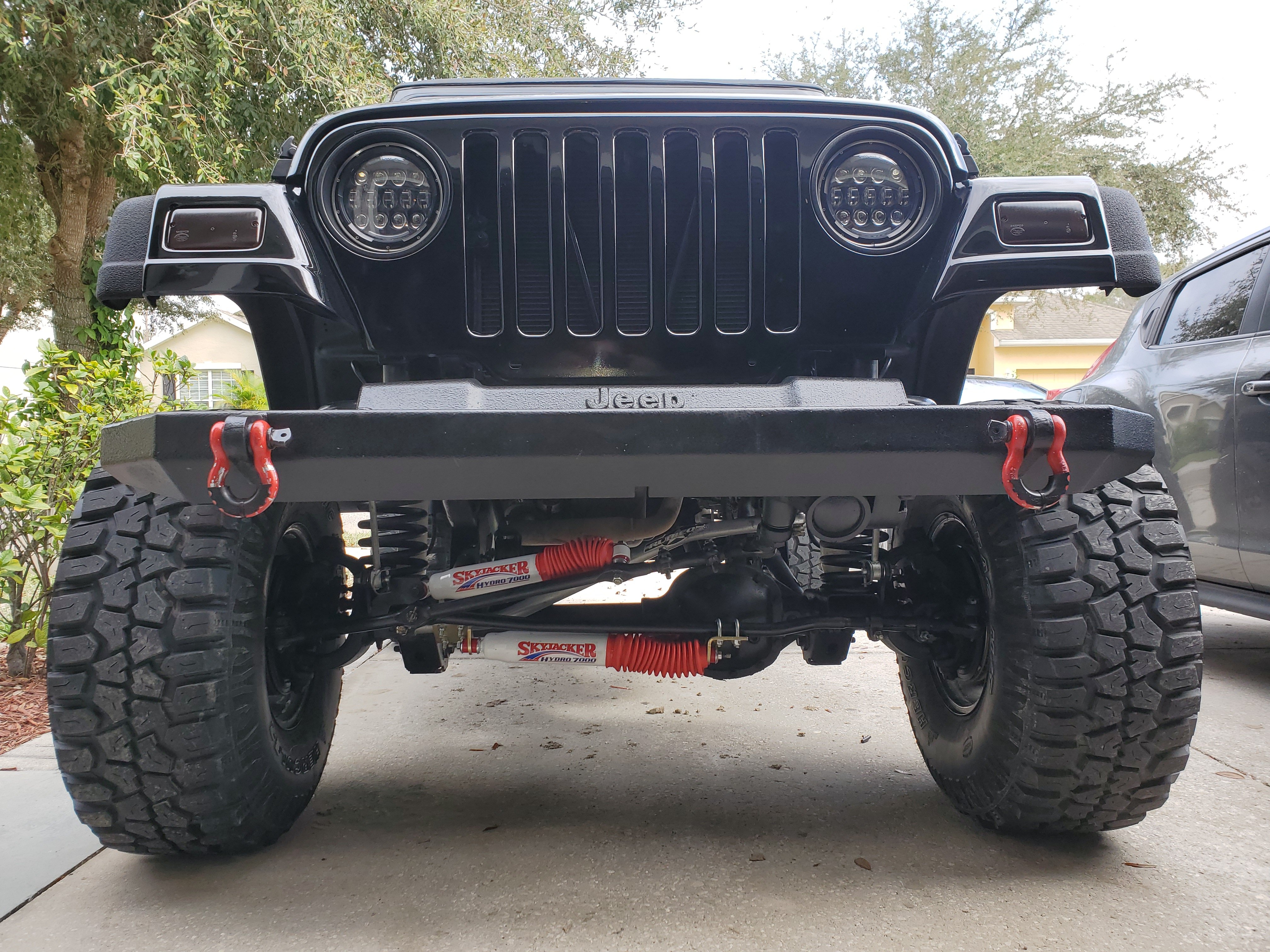 How Steering Stabilizers Improve Handling on Rough Terrain
