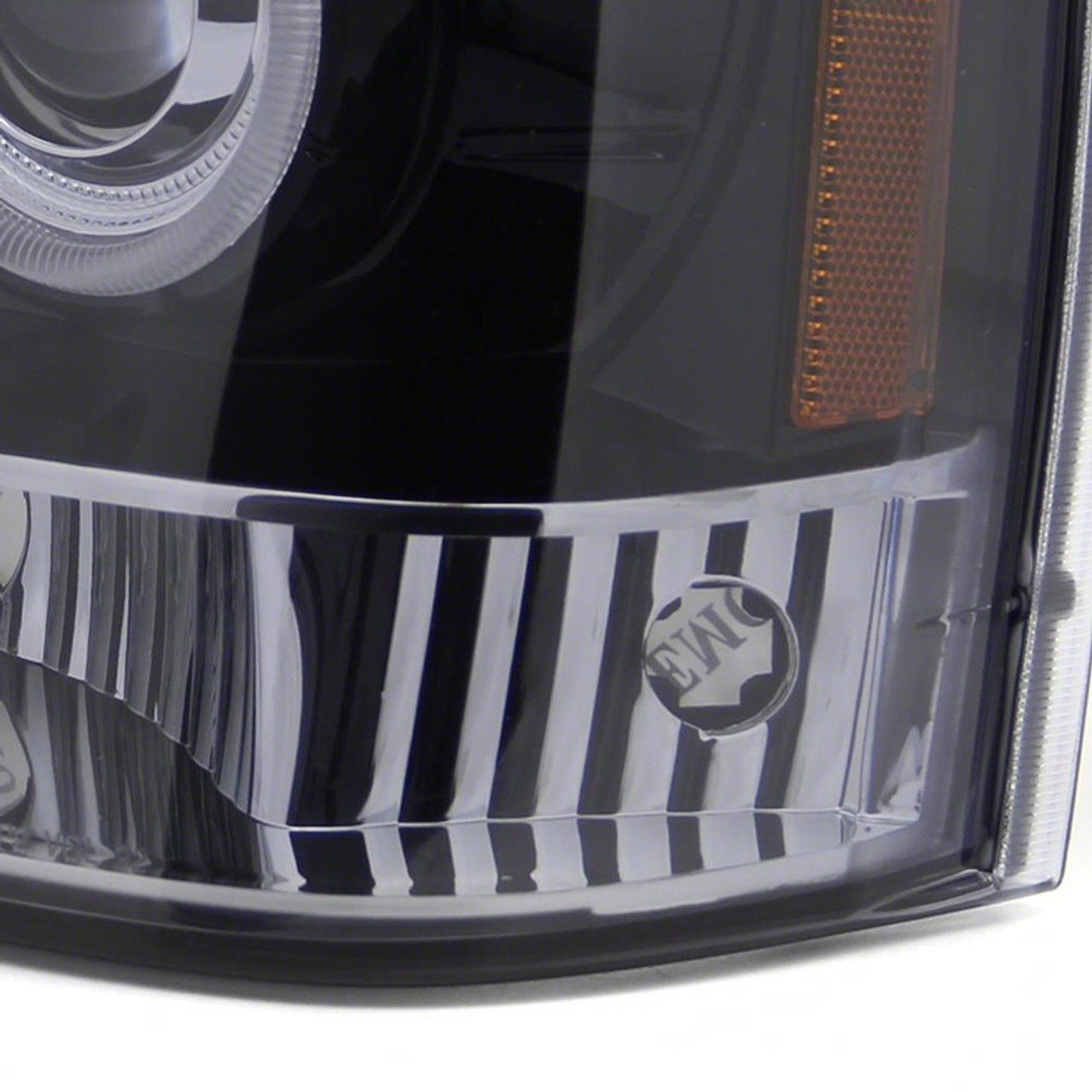 thumbnail image 2 of OEM Driver Side Headlight Assembly For Jeep Grand Cherokee ZJ 1993-1998 – Halogen, Used 2 of 5