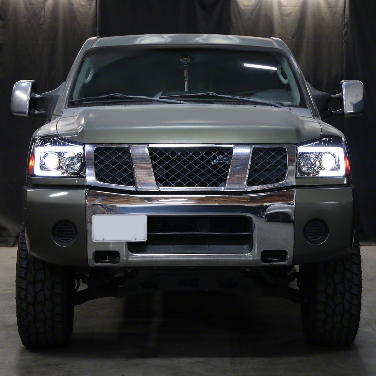 AUTOWIKI Fog Lights Assembly for 2004-2015 Nissan Titan/ 2005-2007 Nissan Armada with Smoke Lens 2PCS OEM Replacement Fog Lamps : Buy Online at Best Price in KSA - Souq is now