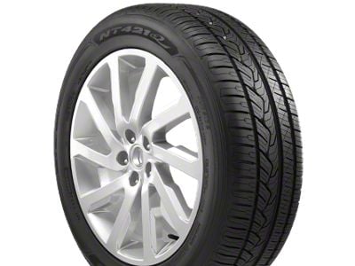 Hankook Dynapro HP2 Tire (29" - 235/65R17)