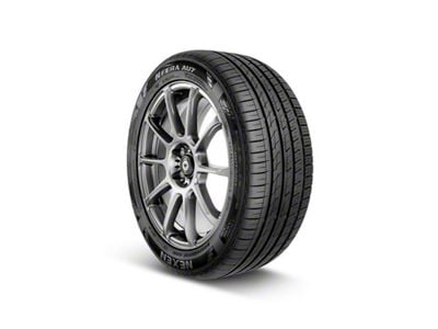Nexen N'Fera AU7 Tire (26" - 215/55R17)