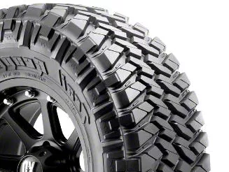 NITTO Jeep Wrangler Ridge Grappler A/T Tire 217070 (33