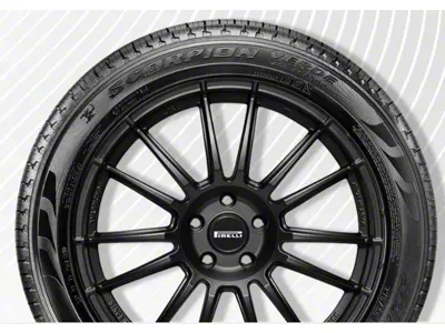 Pirelli Scorpion Verde Run-Flat Tire (29" - 235/55R19)