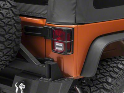 RedRock OE Style Tail Light Guards; Black (07-18 Jeep Wrangler JK)