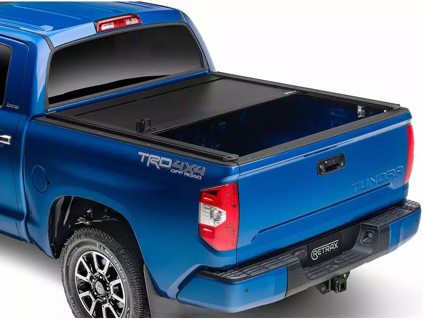Retrax Titan XD RetraxONE XR Tonneau Cover T60752 (1624 Titan XD w/ 6