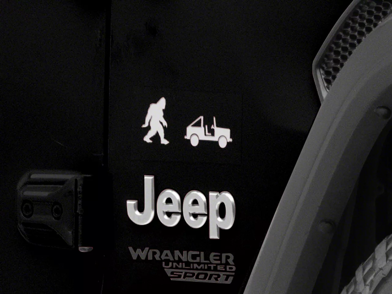 SEC10 Jeep Wrangler Rocker Panel Decal; Realtree Camo