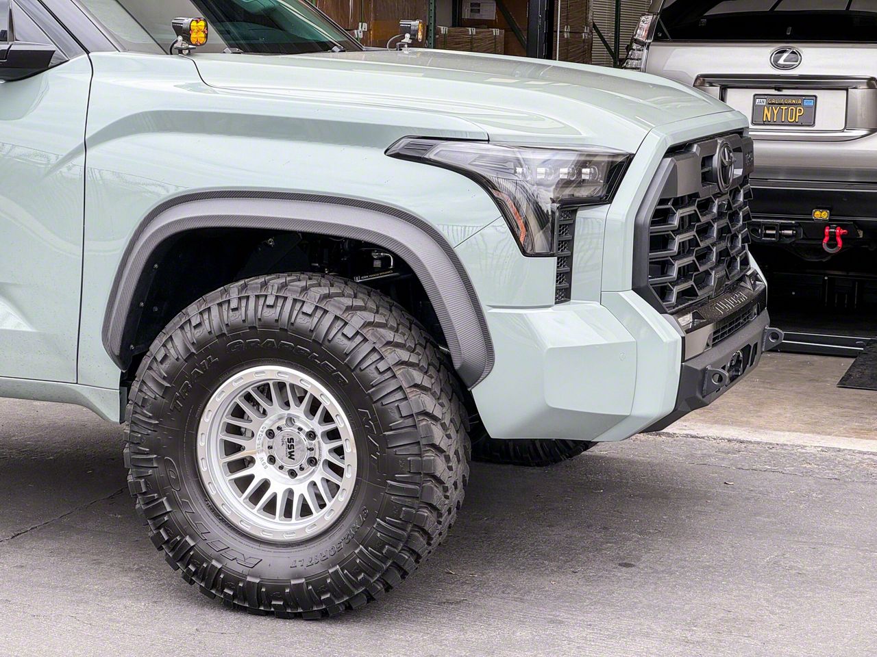 store-brand-tundra-fender-
