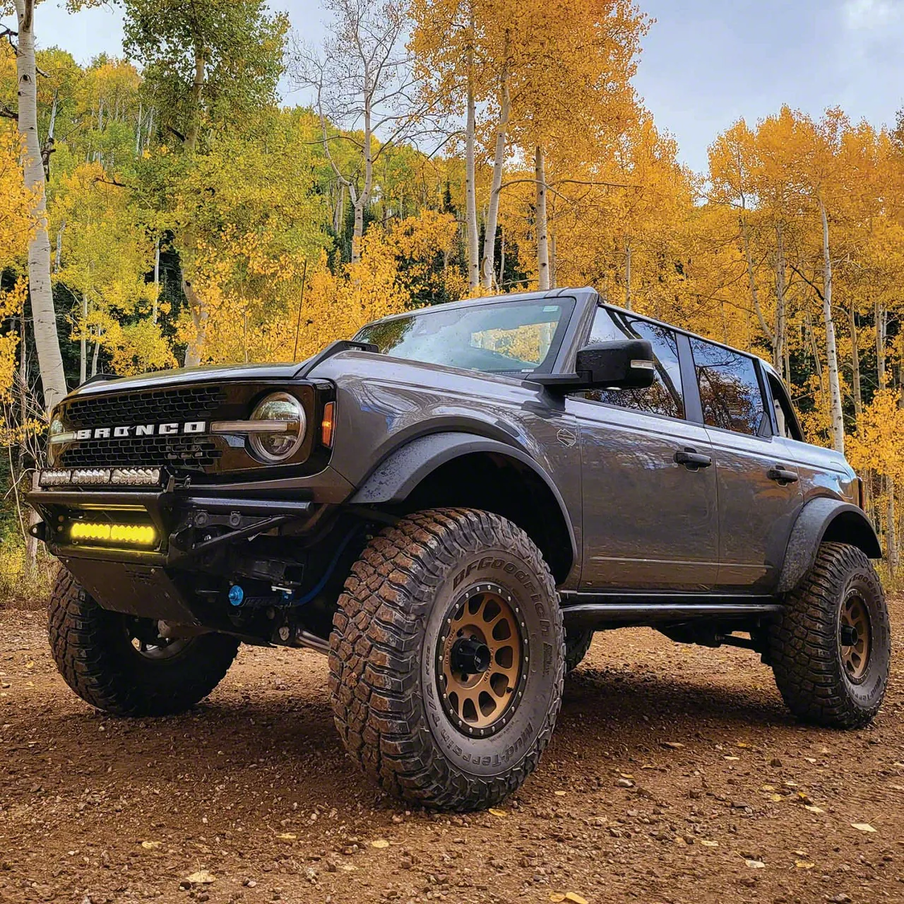 Bronco svc-offroad-bronco-baja-front-